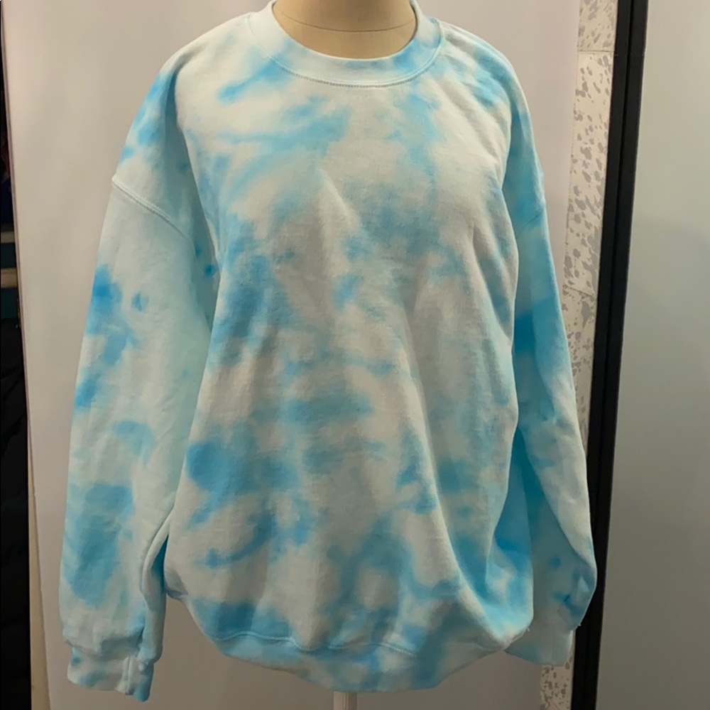 Gildan Handmade Tie-dye sweatshirt size L
